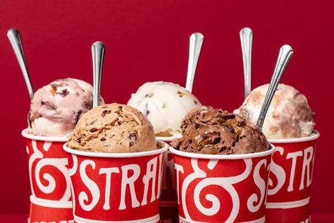 Salt & Straw is hiring in Disney Springs Disney Ice Cream, Salt And Straw, Artisan Ice Cream, Ice Cream Companies, Ice Cream Cups, Ice Cream Shops, Ice Cream Scooper, Flavored Salts, Salted Chocolate