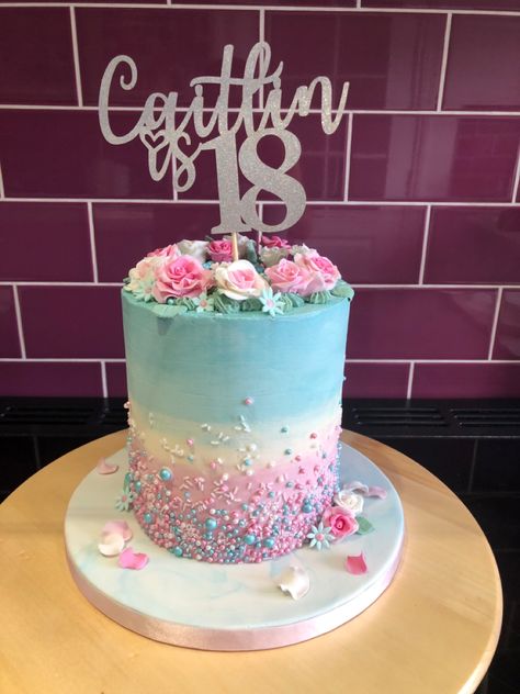 Sprinkle Ombre Cake, Floral Cake Birthday, Turquoise Cake, Ombré Cake, Pink Ombre Cake, Purple Cakes, Birthday Pins, Ombre Cake, Cloud Wallpaper