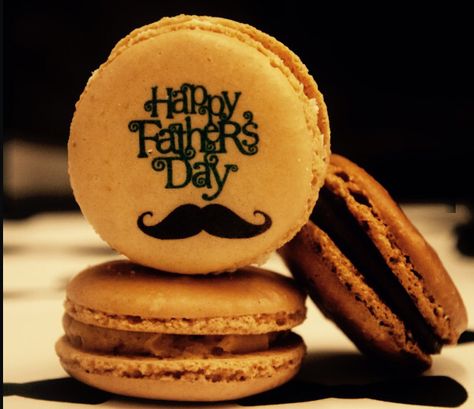 Unique Father's Day macaron Fathers Day Macarons, Personalized Macarons, Macarons Ideas, Fathers Day Ideas For Husband, Macaron Ideas, Step Dads, Classroom Diy, French Crepes, Bakery Products