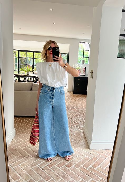 Stride lyocell wide-leg jeans curated on LTK Extra Wide Leg Jeans Outfit, Black Wide Leg Jeans Outfit Winter, Baggy Wide Leg Jeans Outfit, Wide Leg Jeans Outfit Spring, Black Wide Leg Jeans Outfit, Wide Leg Jeans Outfit Ideas, Outfits Over 40, Outfit Ideas Baddie, Super Wide Leg Jeans