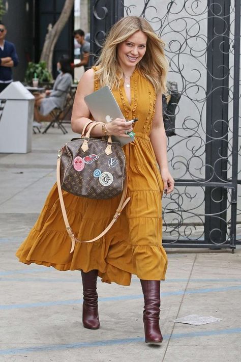 Splurge: Hilary Duff’s 901 Hair Salon $600 Ulla Johnson Marigold Minetta Silk Dress and $1,700 Louis Vuitton World Tour Speedy Bandouliere 30 Bag Speedy 30 Outfit, Hilary Duff Style, Louis Vuitton Dress, Louis Vuitton Speedy Bandouliere, 30 Outfits, Model Outfit, Causal Outfits, Lindsay Lohan, Speedy 30