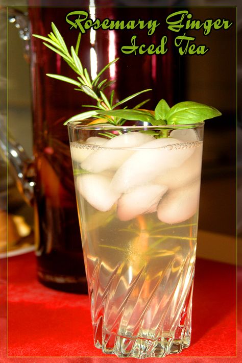 This rosemary ginger iced tea is just about as convenient as that store bought stuff, but far more flavorful, and abundantly more healthy. Fresh ingredients bri Ginger Iced Tea Recipe, Summer Teas, Healthy Iced Tea, Ginger Iced Tea, Benefits Of Rosemary, Iced Tea Recipes Homemade, Homemade Iced Tea, Iced Tea Recipe, Beer Kit