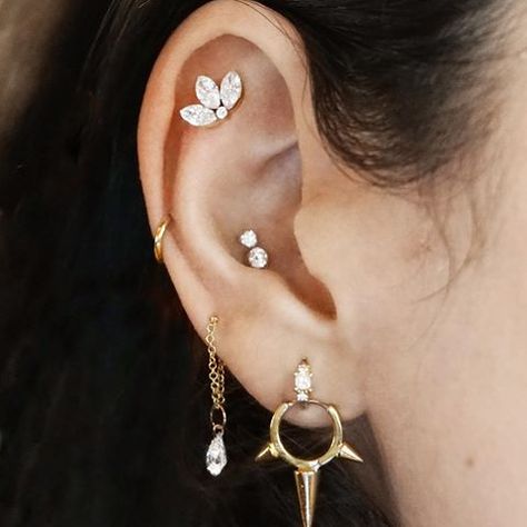 Constellation Piercing, Diamond Princess Ring, Earlobe Piercings, Floral Snake, Maria Tash Earrings, Scrunchie Headband, Opal Belly Ring, Spike Hoop Earrings, Pregnancy Belly Rings