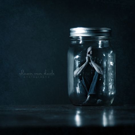 Crazy Photography, Bottling Up Emotions, Surreal Portrait, Glass Photography, Photo Class, Surrealism Photography, History Of Photography, Conceptual Photography, Art Plastique