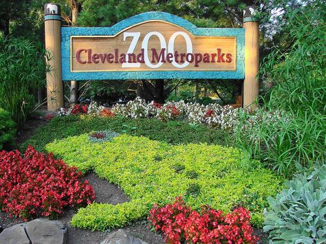 Zoo Sign, Rock In Roll, Cleveland Metroparks, Alabama Gulf Coast, Cleveland Rocks, Ball Games, Childrens Museum, Sports Videos, Stock Quotes