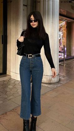 College Outfits With Jeans, Fall Corporate Casual Outfits, College Outfits Formal, Winter Fits For College, Elegant Baddie Outfits, Corporate Outfits Winter, Outfit Con Jean, Business Casual Outfits Jeans, Outfit Con Jeans