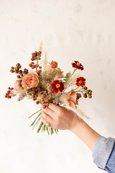 Aesme Studio, Dogwood Berries, September Weddings, Posy Bouquet, Small Bridal Bouquets, Bridal Bouquet Fall, Instagram Flowers, Head Wreath, Everlasting Flowers