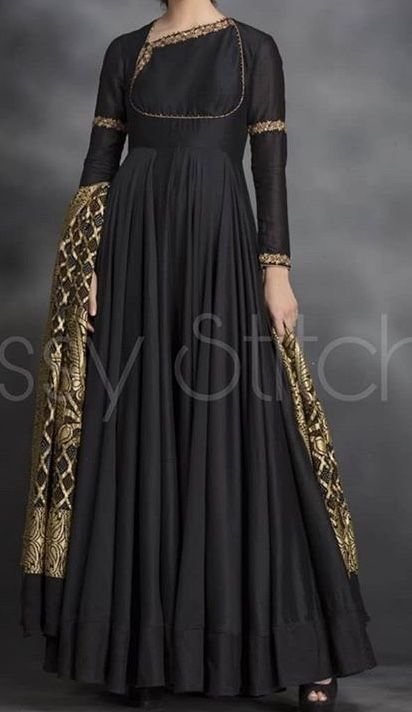 Anarkali Dress Party, Anarkali Dress Party Wear, Black Anarkali Dress, Chanderi Anarkali, Wedding Abaya, Silk Kurtis, Orang India, Party Wear Casual, Black Anarkali