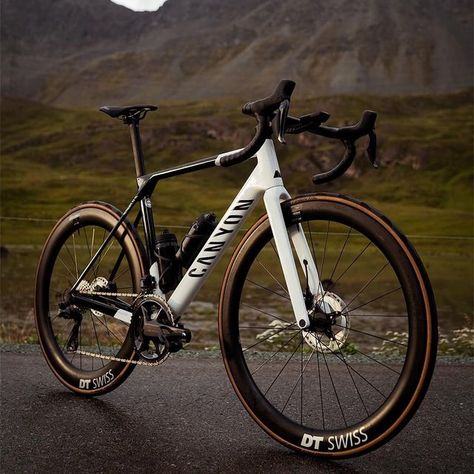 Canyon SA - Erik Kleinhans on Instagram: "The new Ultimate has the perfect balance in Aerodynamics – a goal acchived by a partnership between the aero experts @swissside and the @canyon R&D Team. • You only have to pick up a bike up to know it’s light – but aerodynamic benefits are more difficult to appreciate as a rider. And yet, we all know that aerodynamics is a huge part of what makes a road bike fast: after all, air resistance is the biggest force working against us in the majority of ridin Canyon Ultimate, Canyon Mountain Bike, Canyon Gravel Bike, Canyon Road Bike, Canyon Bike, Road Bike Wheels, Classic Road Bike, Carbon Road Bike, Canyon Road