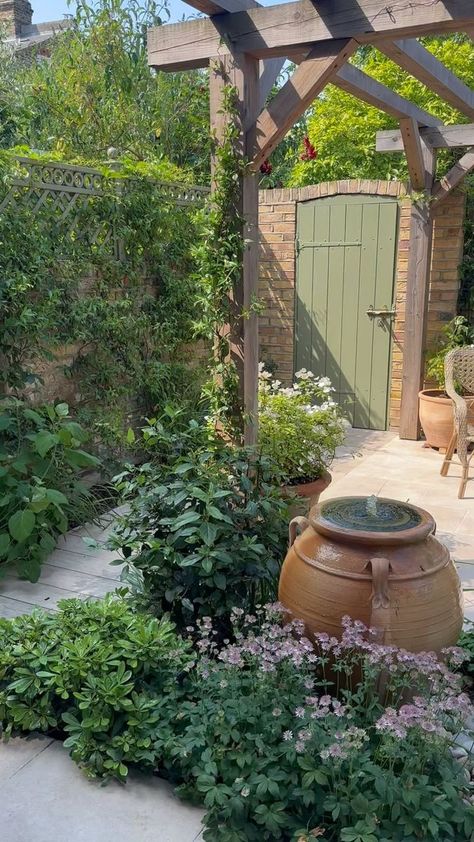 396K views · 10K reactions | Bubbling water features are a wonderful way of drowning out traffic noise and bringing an extra dimension to your garden. Here we positioned this beautiful bubbling terracotta in direct view from within the house - making it the perfect focal point from both inside and out. 💦 | Pollyanna Wilkinson Garden Design | pollyanna_wilkinson · Original audio Front Garden Path, Gardening Videos, Flea Market Gardening, Florida Gardening, Garden Calendar, Texas Gardening, Indoor Vegetable Gardening, Square Foot Gardening, Organic Gardening Tips