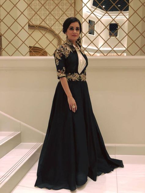 Plain Black Gown, Black Gown Indian, Gown Indian, Western Gown, Indo Western Gown, Long Kurtis, Indo Western Dress, Plain Dress, Black Gown