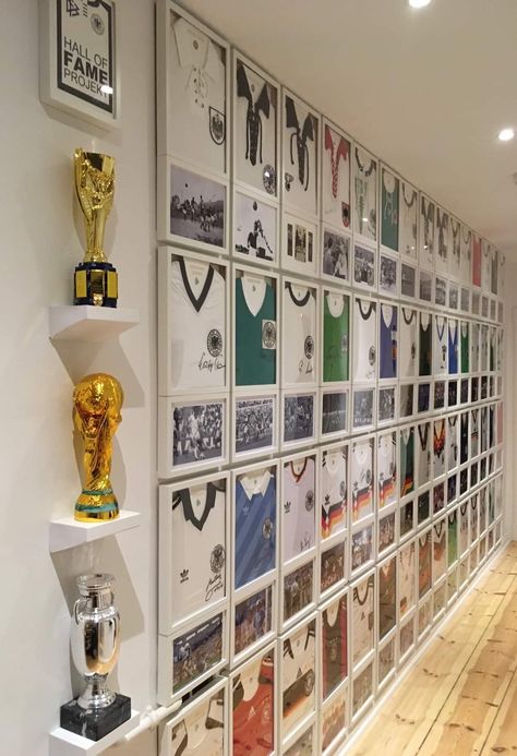 Fifa Bedroom Ideas, Football Office Design, Football Shirt Wall Display, Soccer Office Design, Sport Memorabilia Room, Messi Room Decor, Soccer Jersey Display Ideas, Football Room Aesthetic, Car Room Design