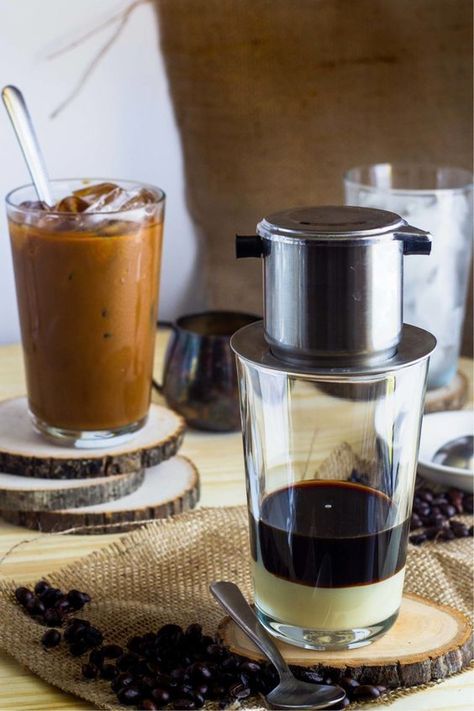 Vietnamese Coffee Shop, Boutique Coffee Shop, Vietnamese Coffee Recipe, Vietnam Coffee, Pho Restaurant, Poetry Tea, Ban Mai, Robusta Coffee, Coffee Bar Design