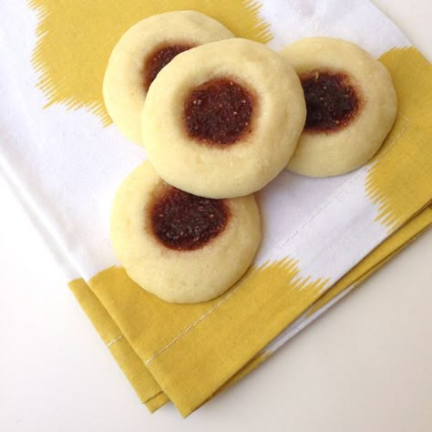 Fig Preserves Recipe, Frozen Drinks Alcohol, Fig Cookies, Jam Thumbprint Cookies, Fig Spread, Cookie Exchange Recipes, Oven Bread, Dutch Oven Bread, Thumbprint Cookies Recipe