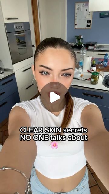 ♡ on Instagram: "CLEAR SKIN secrets EVERY girl must know! 

Follow @self_care.111 for MORE 🎀✨
.
.
.
#glowup #glowupchallenge #glowuptips #selfcare #selfloveclub #pinterestgirl #thatgirlaesthetic #thatgirlhabits #thatgirllifestyle #exercisemotivation" How To Have A Glow Up, Glow Up Face, Clearer Skin, Skin Secrets, Glowy Skin, Glow Up Tips, Pinterest Girls, Every Girl, Clear Skin