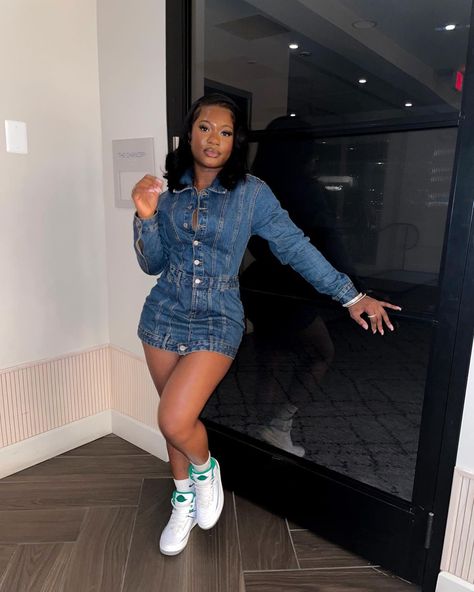 Denim Dress Outfit Ideas Black Women, Denim Dress Black Women, Denim Brunch Outfit, Denim Mini Dress Outfit Black Women, Denim Birthday Outfit, Jean Romper Outfit Black Women, Jean Dress Outfit Black Women, Jean 2 Piece Outfit Black Women, Denim Dress Outfit Black Women