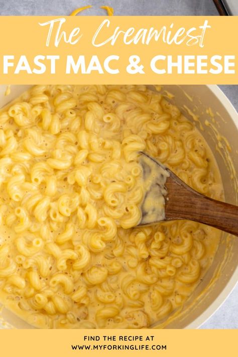 Whip up The Creamiest Fast Mac & Cheese on the stovetop! This easy recipe delivers perfectly cooked pasta coated in a velvety, cheesy sauce with just the right amount of richness. Ready in minutes, it’s the ultimate weeknight dinner or satisfying snack. Say goodbye to boxed mac and hello to homemade creamy goodness! Best Homemade Mac And Cheese Recipe, Cheese Baked Ziti, Pasta With White Beans, Balsamic Chicken Pasta, Homemade Mac And Cheese Recipe Easy, Fall Side Dishes, Quick Mac And Cheese, Easy 30 Minute Meals, Alfredo Spaghetti