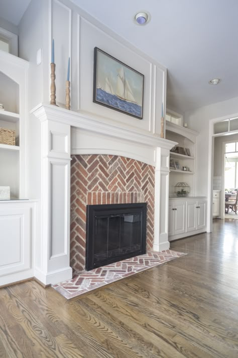 Classic Gas Fireplace, Brick Fireplace With Hearth, Fireplace With Brick, Fireplace With Hearth, Cape Cod Living Room, Herringbone Fireplace, Brick Herringbone, Coastal Style Decor, Built In Bookshelves