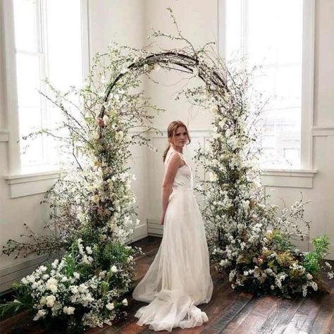 Beautiful Wedding Arch Ideas For Your Day Of Love ★ Arch With Flowers, Winter Wedding Arch, Wedding Arch Ideas, Wedding Archway, Arch Ideas, Floral Arch Wedding, Diy Wedding Backdrop, Wedding Ceremony Arch, Photos Booth