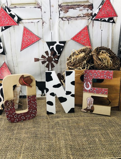 My 1st Rodeo Center Piece, My First Rodeo Birthday Boy Centerpieces, This Is My First Rodeo Birthday, Actually This Is My First Rodeo Birthday, My First Rodeo Center Pieces, This Ain’t My First Rodeo, Cowboy Birthday Party Decorations, Cowboy First Birthday, Cowboy Themed Birthday Party