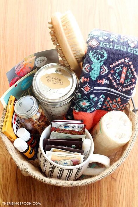 DIY Self Care Gift Basket For Friends & Family Self Care Gift Basket, Diy Gifts For Christmas, Relaxation Gift Basket, Care Basket, Christmas Gift Baskets Diy, Gift Baskets For Him, Kids Gift Baskets, Baskets For Men, Gift Baskets For Men