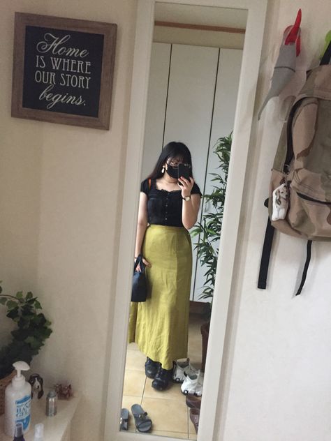 Lime Green Top Outfit, Lime Green Skirt Outfit, Button Down Skirt Outfit, Long Green Skirt Outfit, Green Maxi Skirt Outfit, Lime Green Skirt, Green Top Outfit, Green Skirt Outfits, Long Green Skirt