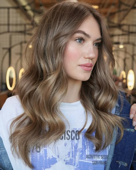 Dark Blonde All Over Hair Color, Blonde Almost Brown Hair, Pretty Dark Blonde Hair, Basic Hair Color Ideas, Dark Beige Balayage, Dark Neutral Blonde Hair Color, Light Brown Hair With Pale Skin, Dark Blonde Hair 2023, Blonde On Dark Hair All Over