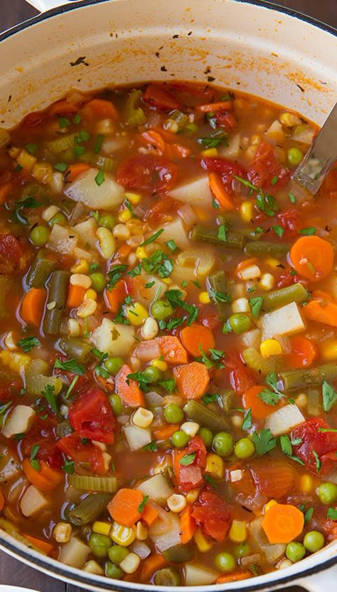 Vegetable Soup - it's hearty, comforting, healthy and 100X better than the canned stuff. LOVED this soup! Vegetable Soup Recipes, Cooking Classy, Soup And Sandwich, Spaghetti Squash, Healthy Soup, Vegetable Soup, Delicious Soup, Stew Recipes, Soup And Salad