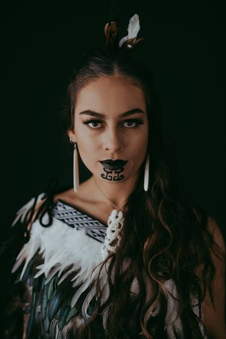 Maori Hairstyles, Maori Photography, Moko Kauae, Maori Clothing, Maori Weaving, Samoan Women, Ta Moko, Maori People, Photography Board