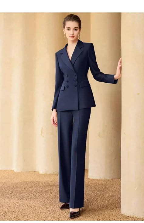 Formal Woman Suit, Graduation Black Suits For Women, Suite For Woman, Business Formal Women Dress, Power Suits For Women Classy, Trousers Suits For Women, Ceo Outfit, Women Coat Outfit, Woman Suit Fashion Classy