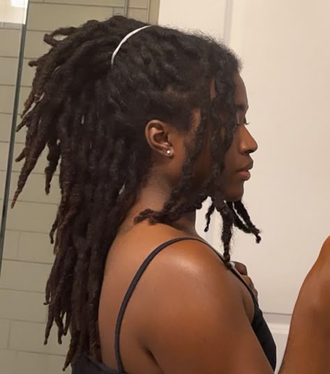 Locs Side Profile, Mullet Locs, Dreadlock Hairstyles Black Women, Semi Freeform Locs, Dreadlock Hairstyles For Women, Locs Aesthetic, Long Dreads, Pelo Anime, Hair References