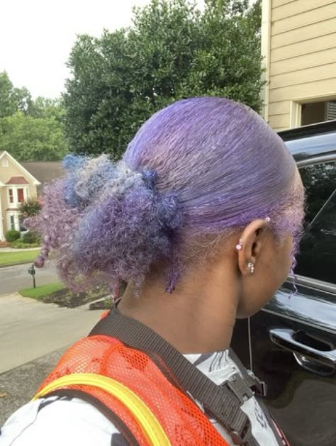 Lavender Natural Hair Black Women, Dyed Natural Hairstyles, Pink And Blue Natural Hair, Lavender Hair Dye, Blue Natural Hair, Puffy Hair, Dyed Curly Hair, Light Blue Hair, Peekaboo Hair