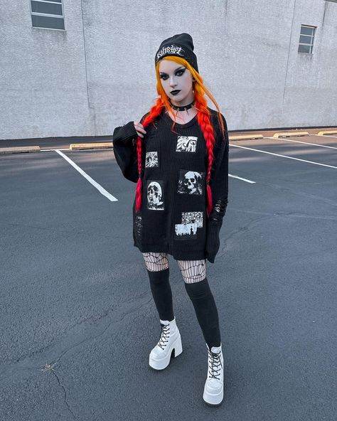 Leah Sapp | It’s way too hot out to dress like this tbh but that’s never stopped me before . Sweater from @hottopic 🖤 . . #sponsoredbyHT… | Instagram Sporty Goth Outfits, Sporty Goth, Goth Outfits, Beauty, Instagram