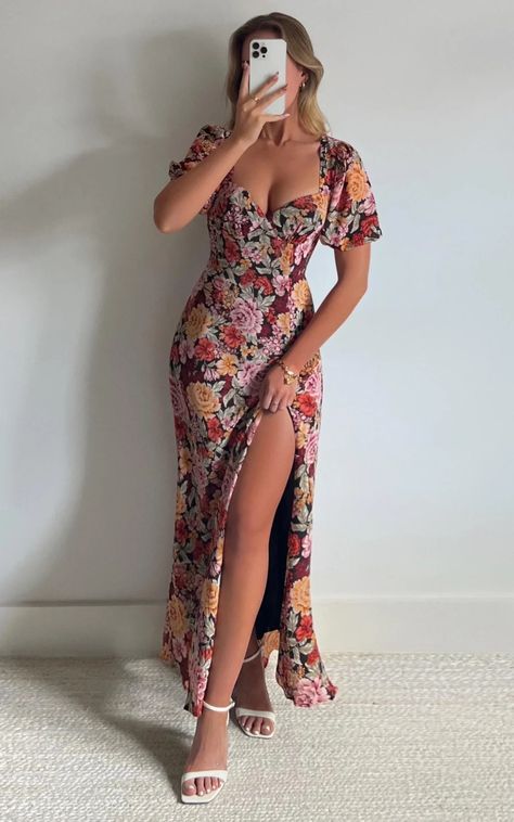 Top 25 Trendy Summer Dresses for Wedding Guests - Stand Out in Style! 3 Short Casual Summer Dresses, Floral Clothes Aesthetic, Brewery Wedding Guest Outfit, Wedding Rehearsal Dinner Outfit Guest, Backyard Wedding Guest Outfit, Winery Wedding Outfit Guest, Quince Guest Outfit, Barn Wedding Guest Outfit, September Wedding Guest Dress