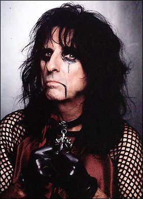 Alice Cooper - A great songwriter & a truely nice guy... off stage at least! Alice Copper, Metal Heads, Groove Metal, Rock Artists, Glam Metal, Rock N Roll Music, Alice Cooper, Mötley Crüe, Ozzy Osbourne