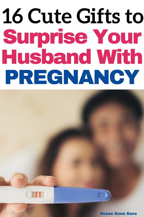 wife surprises her husband with positive pregnancy test Unique Ways To Announce Pregnancy, Tell Husband Pregnant, Pregnancy Surprise Husband, Pregnancy To Do List, Ways To Announce Pregnancy, Surprise Your Husband, Pregnancy Husband, Announce Pregnancy, Pregnancy Facts