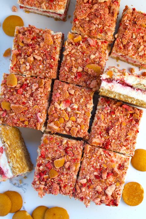 Nilla Wafer Strawberry Shortcake Cheesecake Bars - The Squeaky Mixer Strawberry Shortcake Cheesecake Bars, Squeaky Mixer, Pumpkin Cream Pie, No Bake Cheesecake Filling, Strawberry Shortcake Cheesecake, Strawberry Cheesecake Bars, Delish Desserts, Strawberry Compote, Nilla Wafers