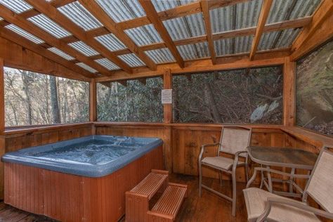 Screened in porch with a hot tub and bistro seating at Moonshiner's Ridge, a 1-bedroom cabin rental located in Pigeon Forge Bistro Seating, Rustic Hot Tubs, Game Loft, Enclosed Gazebo, Vaulted Living Room, Hot Tub Room, Hot Tub Designs, Hot Tub Patio, Screened Gazebo