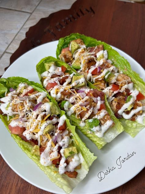 Chicken Bacon Ranch Lettuce Boats Lettuce Boat Recipes, Lettuce Boats, Lettuce Boat, Yummy Meals, Smash Or Pass, Dinner Rolls Recipe, Chicken Bacon Ranch, Bacon Ranch, Chicken Salad Recipes