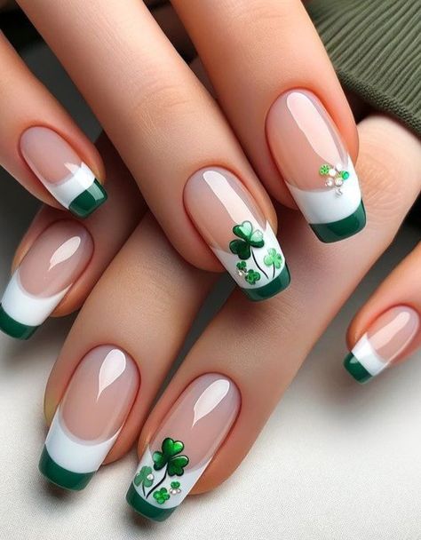 St Patrick's Day Gel Nails, Nails Design St Patricks Day, St Pats Nails Art Designs, Irish Nails Designs St Patties Day, Saint Patrick’s Day Nail Designs, March Nail Designs St. Patrick's Day, Saint Patrick Nail Design, Lucky Nail Art, Ireland Nails Designs