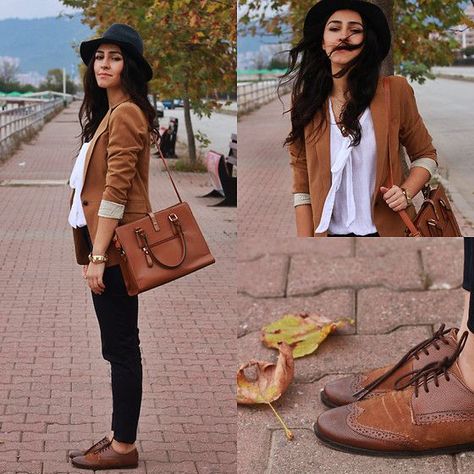 Pull & Bear Blazer, Zara Blouse, Vintage Bag, Pull & Bear Shoes, Yargıcı Hat, H&M Bracelet Brown Oxford Shoes Outfit, Oxford Outfit, Brogues Outfit, Oxfords Outfit, Bear Shoes, Pijamas Women, Brown Oxford Shoes, Oxford Shoes Outfit, Blazer Zara