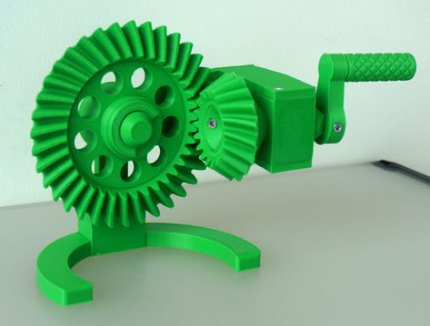 Bevel Gear Drive Model by otvinta3d - Thingiverse 3d Printed Robot, Twig Furniture, Mechanical Gears, Bevel Gear, 3d Printer Designs, Gear Drive, 3d Printing Diy, Perpetual Motion, 3d Cnc