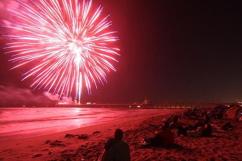 Huntington Beach CA July 4th Fireworks Display Beach Fireworks, Pink Fireworks, Fireworks Images, Fireworks Photography, Fire Works, Beach Vacay, Huntington Beach Ca, Fireworks Display, Salt Life