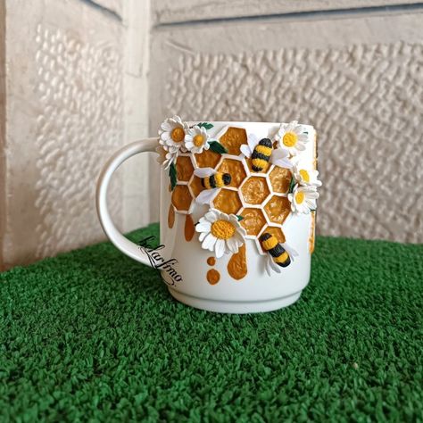 Polymer Clay Bottle Art, Polymer Clay Cup, Polymer Clay Mug, Coffee Mug Crafts, Clay Gifts, Polymer Clay Gifts, Clay Mug, Polymer Clay Flower Jewelry, Mug Crafts