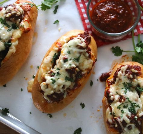 Meatball Boats Recipe, Meatball Boats, Cheesy Meatballs, Weekend Lunch, Meatball Sub, Meatball Subs, Frozen Meatballs, Homemade Meatballs, Wrap Sandwiches