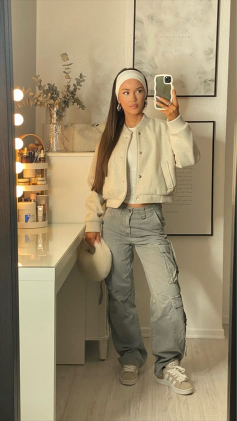 Daisy Wolanski, Outfit Stockholm, Outfit Campus, Winter Mode Outfits, Winter Fashion Outfits Casual, Streetwear Mode, Uni Outfits, Casual Day Outfits, Neue Outfits