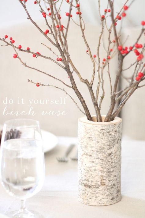 Bring the outdoors in by creating your own birch vase for simple & beautiful winter decor. It's the perfect holiday centerpiece! Birch Tree Crafts, Birch Crafts, Birch Wood Crafts, Birch Decor, Birch Vase, Birch Tree Decor, Birch Craft, Birch Branches, Holiday Table Settings