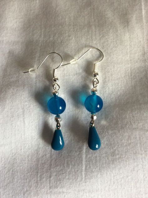 Blue Bead Earrings, Blue Beaded Earrings, Diy Jewelry Rings, Beads Craft Jewelry, Diy Jewelry Unique, Wire Jewelry Designs, Magical Jewelry, Clay Jewelry Diy, Earrings Inspiration