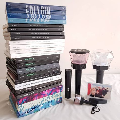 Hi LYP 🇮🇩 on Instagram: “My Monsta X Album Collection 💙 q : how many albums do you have? . . . #monstax #monbebe #monstaxareyouthere #monstaxwearehere…” Album Kpop, Album Collection, Kpop Collection, Kpop Albums, Kpop Album, Monsta X Kihyun, Kpop Merchandise, Light Stick, Birthday Wishes For Myself