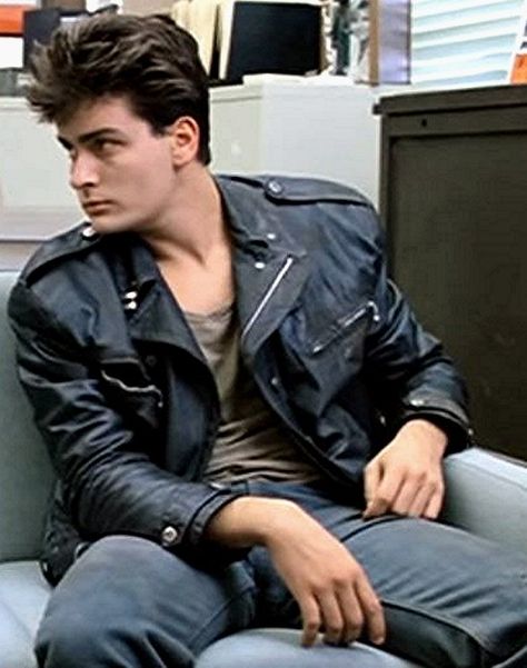 Charlie Sheen (actor, USA), in Ferris Bueller's Day Off Tiger Blood, John Hughes Movies, Ferris Bueller’s Day Off, Ferris Bueller's Day Off, Ferris Bueller, Classic Motorcycle, Charlie Sheen, 80s Movies, Marlon Brando